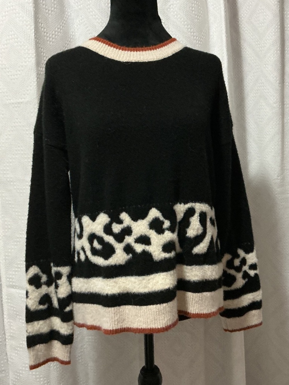 Women’s sweater